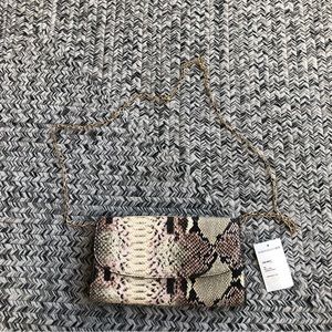 Nordstrom Snakeskin Gold Link Removable Chain Puree / Clutch